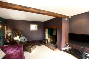 Sitting Room- click for photo gallery